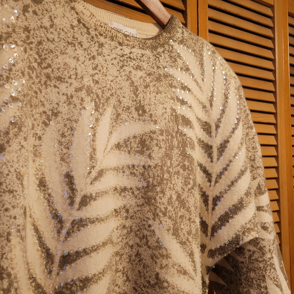 Miss Orly Creme & Tan Leaf Print Pullover Super Soft Sweater